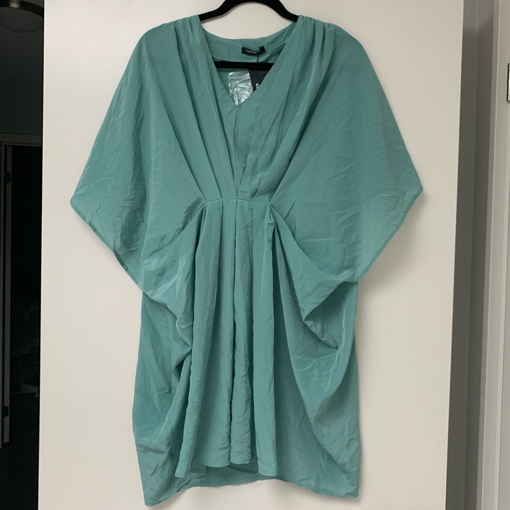 3/$30 New with tag Japanese green dress with faux pearl necklace set